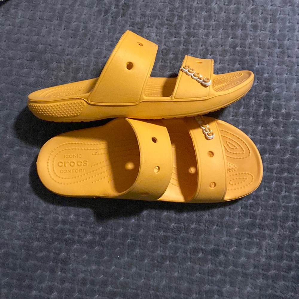 croc sandals